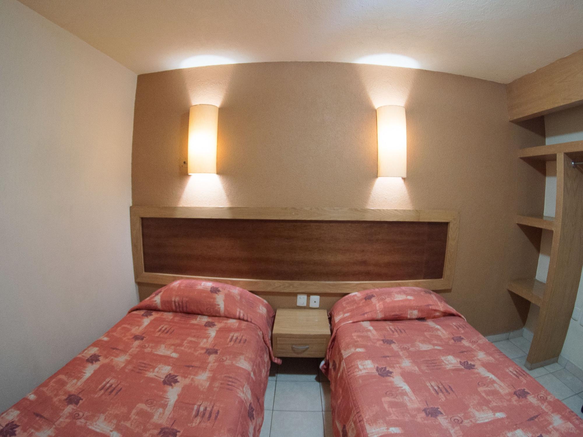 Hotel Qualitel Centro Histórico Morelia Esterno foto