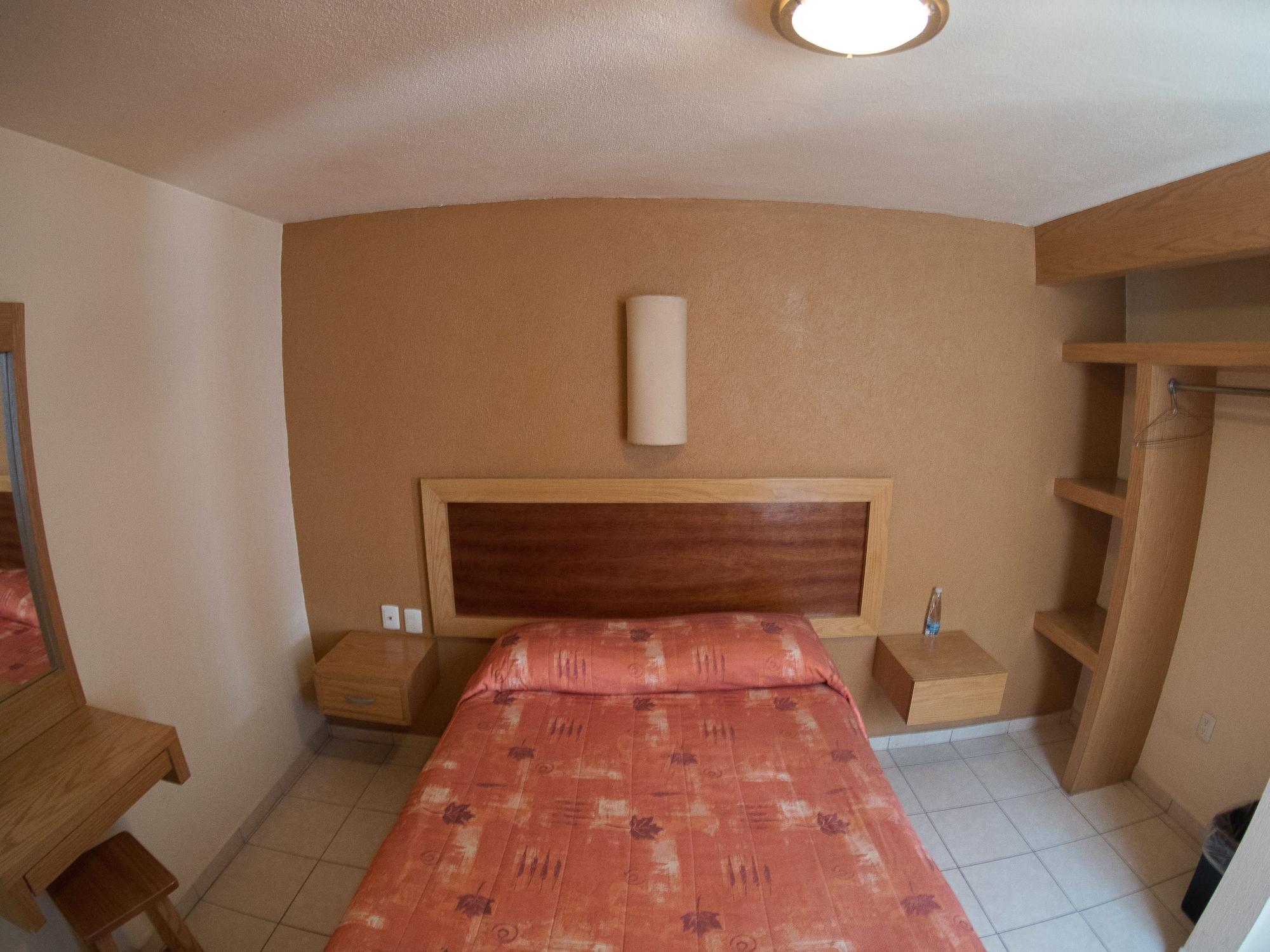 Hotel Qualitel Centro Histórico Morelia Esterno foto