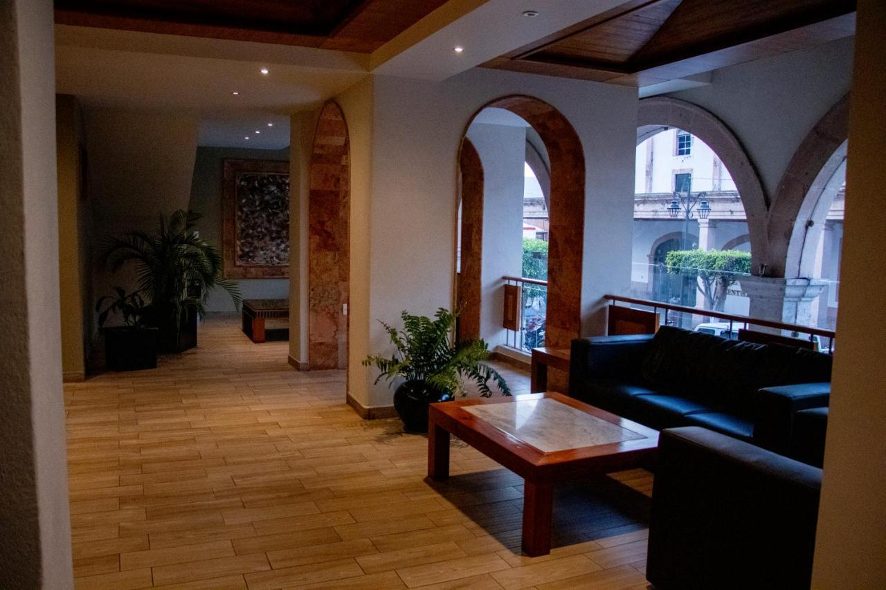 Hotel Qualitel Centro Histórico Morelia Esterno foto
