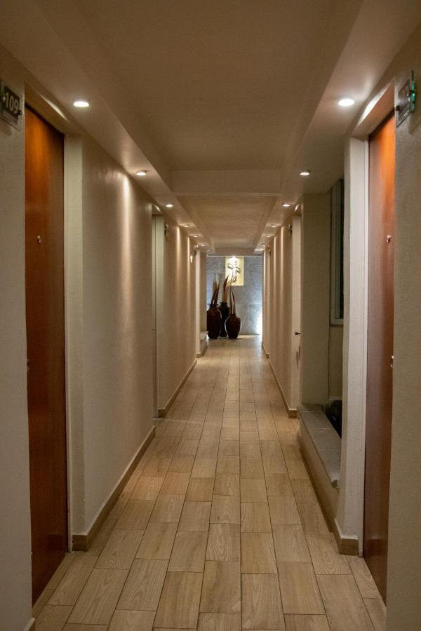 Hotel Qualitel Centro Histórico Morelia Esterno foto