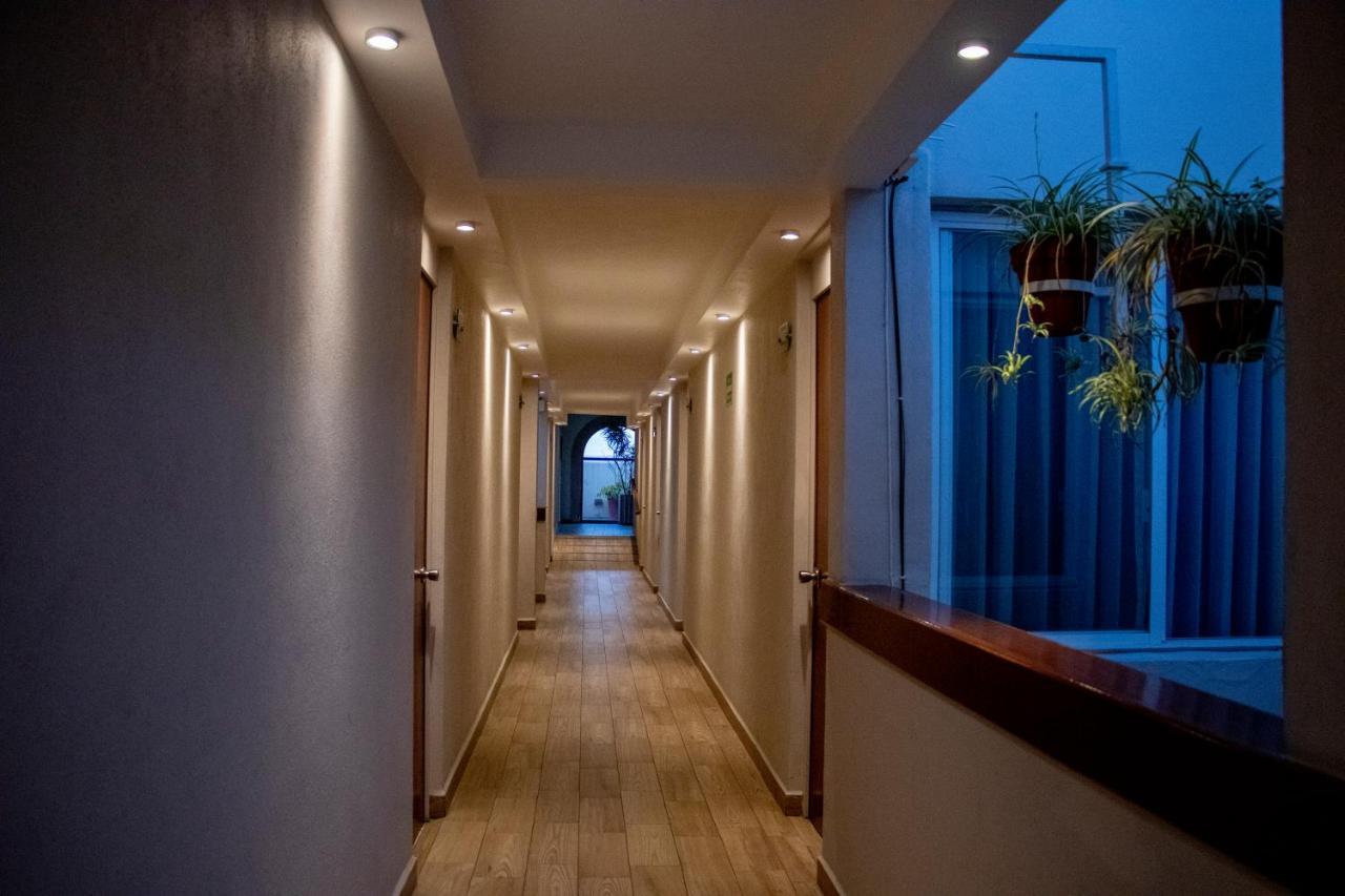 Hotel Qualitel Centro Histórico Morelia Esterno foto