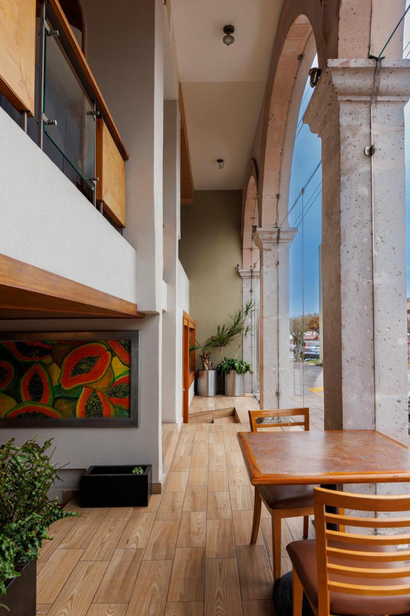 Hotel Qualitel Centro Histórico Morelia Esterno foto