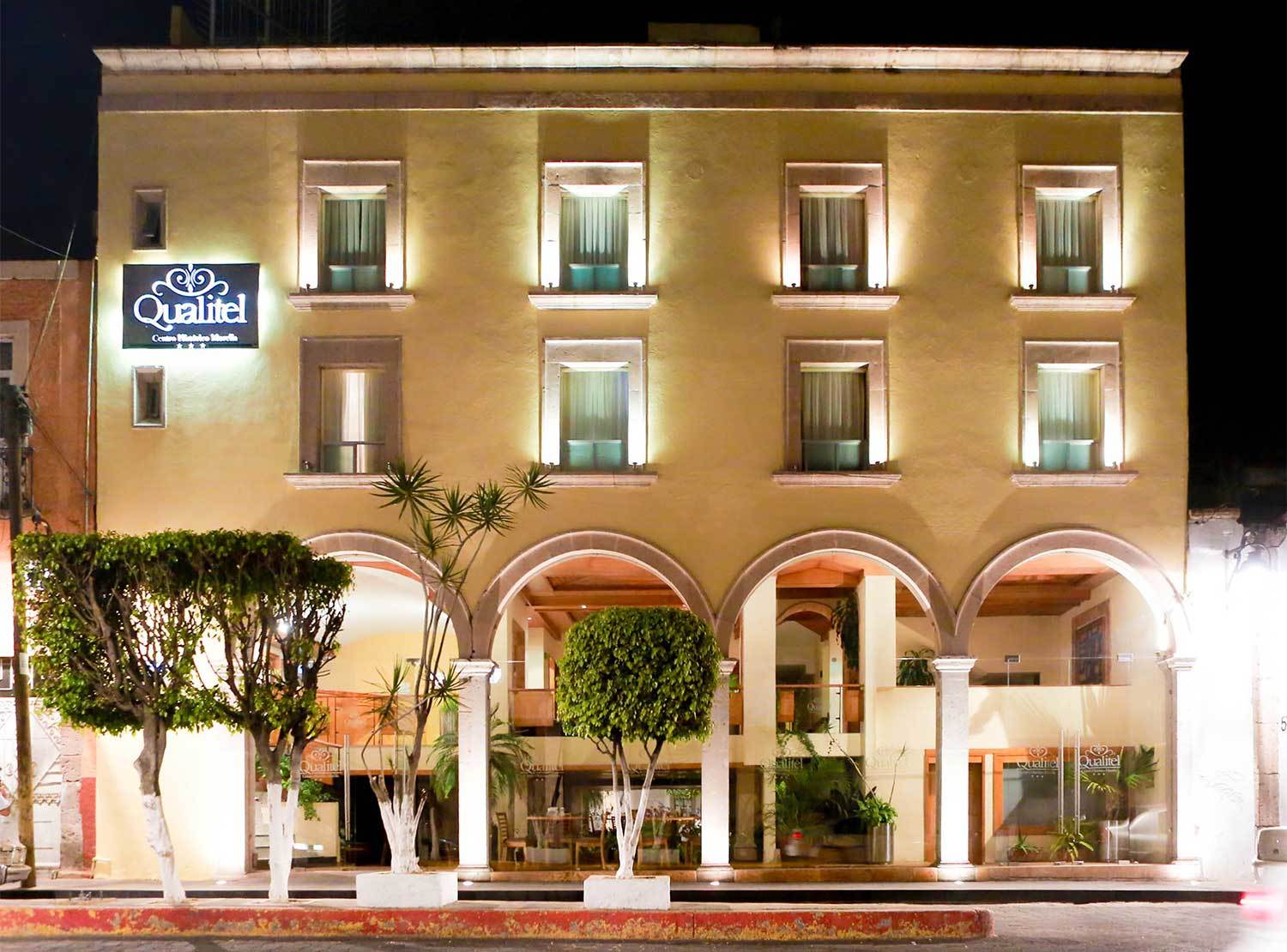 Hotel Qualitel Centro Histórico Morelia Esterno foto